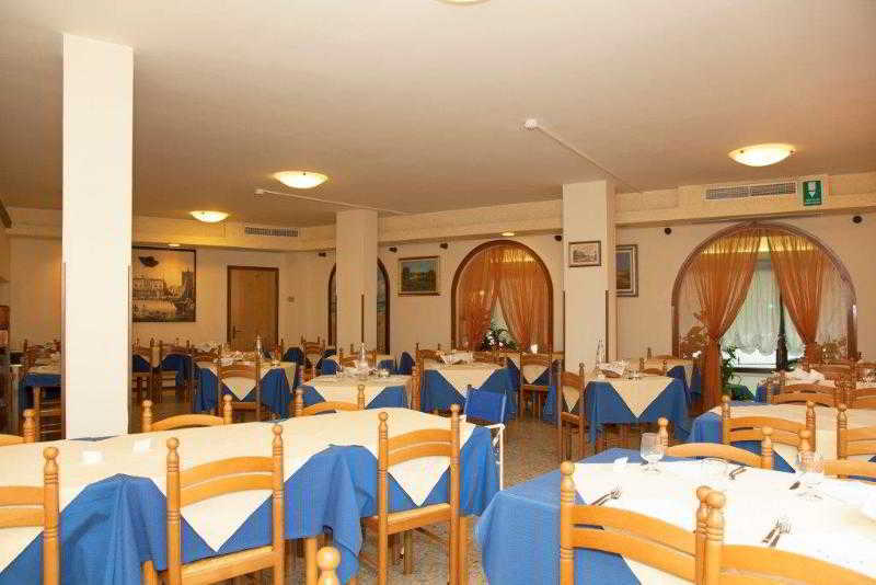 Hotel Centrale Eraclea Mare Extérieur photo